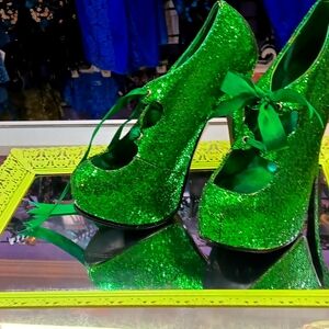 Bordello dazzling 6 inch heels